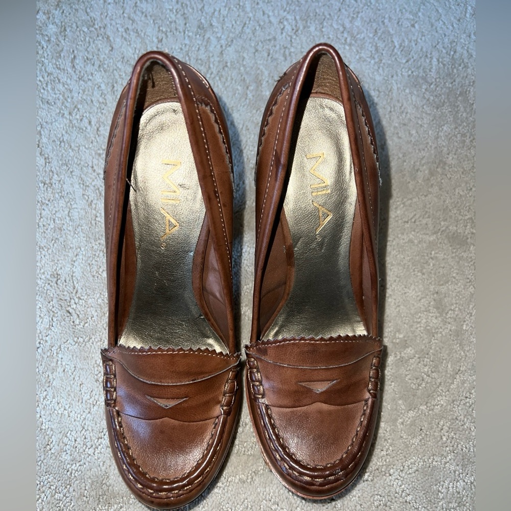 Mia size 7 Platform Heels